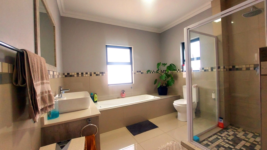 4 Bedroom Property for Sale in Melodie North West
